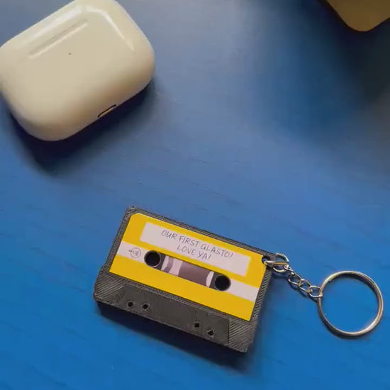 Personalised mixtape keyring -  share your favourite music with a tap of the phone